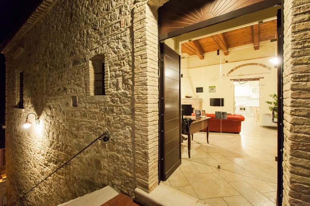 Bed and Breakfast A Casa Nostra Residenza Di Charme Candela Exterior foto