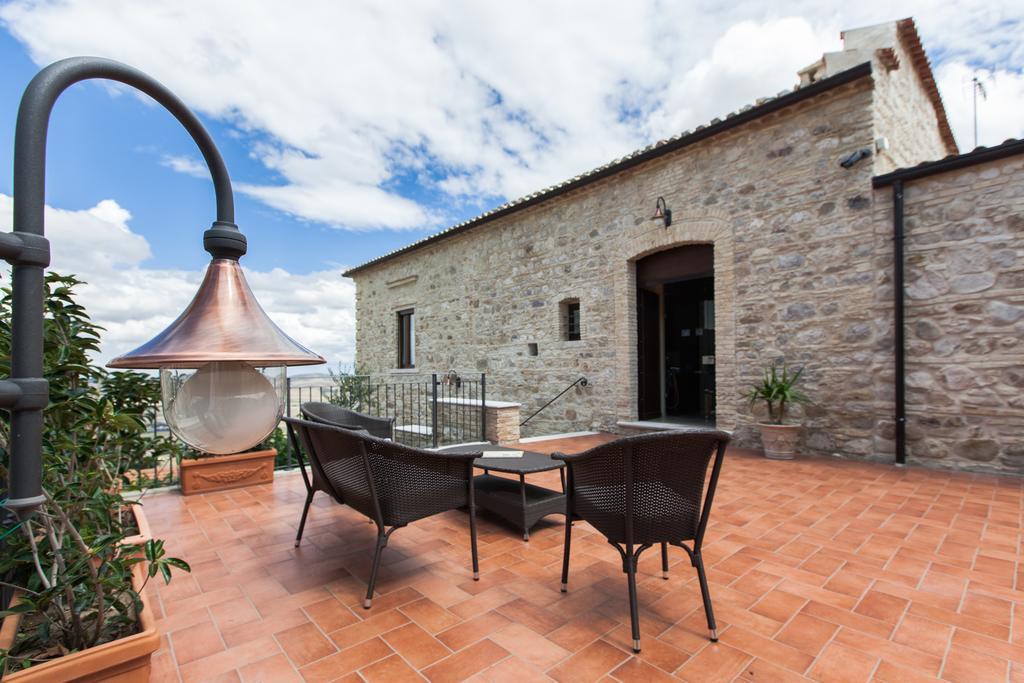 Bed and Breakfast A Casa Nostra Residenza Di Charme Candela Exterior foto